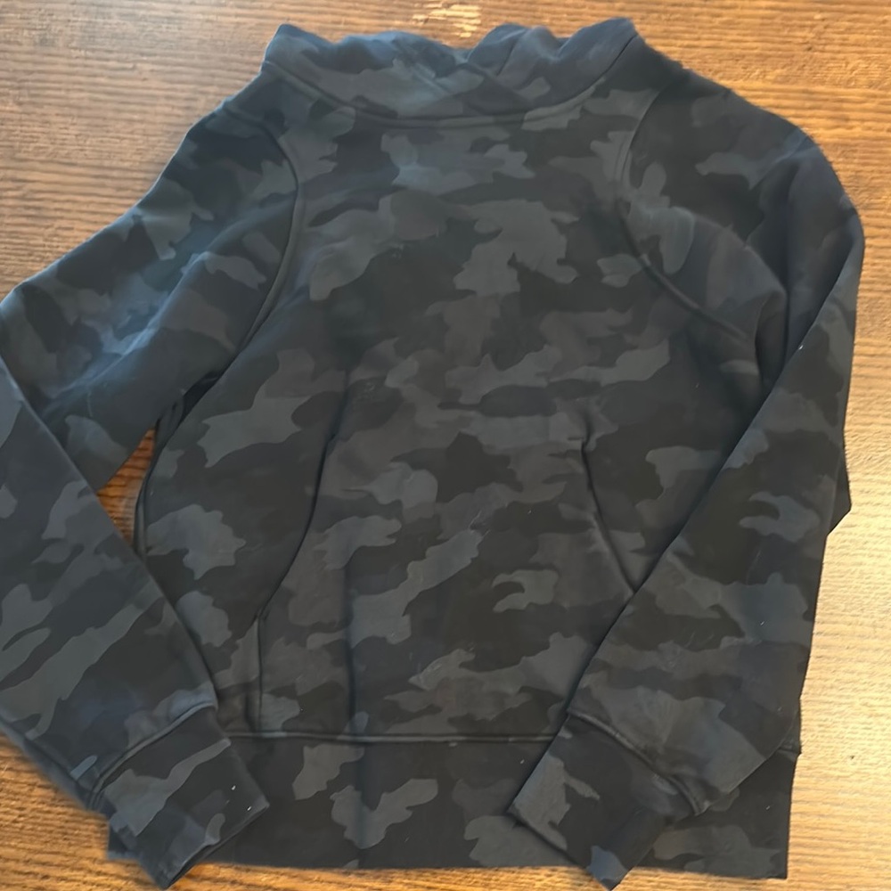 Camouflage Print Sweatshirt